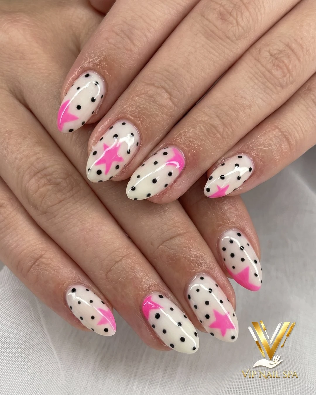 September nail trends and seasonal nail designs